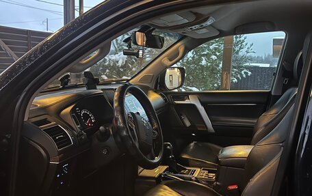 Toyota Land Cruiser Prado 150 рестайлинг 2, 2018 год, 5 200 000 рублей, 21 фотография