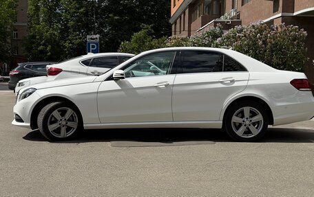 Mercedes-Benz E-Класс, 2013 год, 1 675 000 рублей, 2 фотография