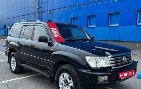 Toyota Land Cruiser 100 рестайлинг 2, 2004 год, 2 390 000 рублей, 8 фотография