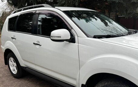 Mitsubishi Outlander III рестайлинг 3, 2011 год, 950 000 рублей, 3 фотография