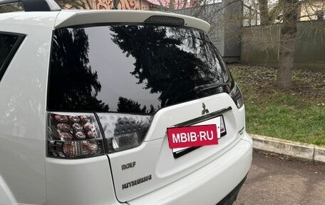 Mitsubishi Outlander III рестайлинг 3, 2011 год, 950 000 рублей, 5 фотография