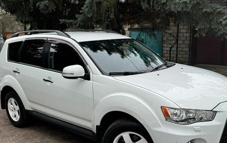 Mitsubishi Outlander III рестайлинг 3, 2011 год, 950 000 рублей, 17 фотография