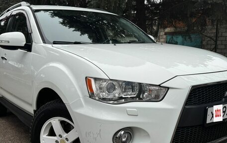 Mitsubishi Outlander III рестайлинг 3, 2011 год, 950 000 рублей, 21 фотография