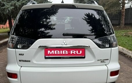 Mitsubishi Outlander III рестайлинг 3, 2011 год, 950 000 рублей, 24 фотография