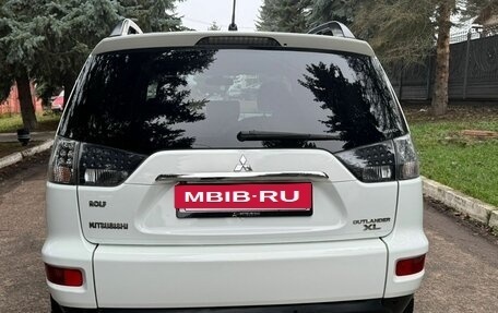 Mitsubishi Outlander III рестайлинг 3, 2011 год, 950 000 рублей, 23 фотография