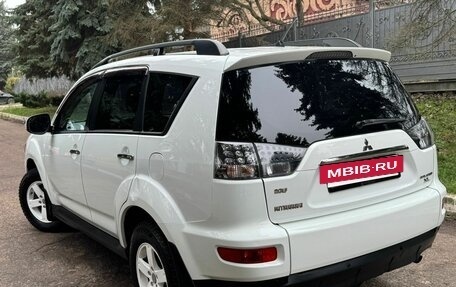 Mitsubishi Outlander III рестайлинг 3, 2011 год, 950 000 рублей, 20 фотография
