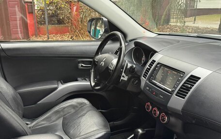 Mitsubishi Outlander III рестайлинг 3, 2011 год, 950 000 рублей, 36 фотография