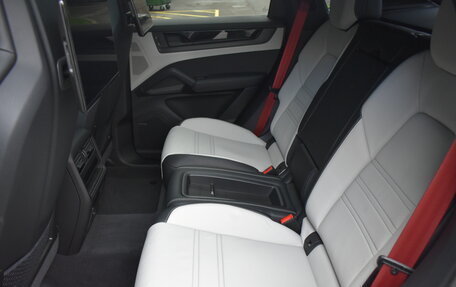 Porsche Cayenne III, 2025 год, 19 500 000 рублей, 18 фотография