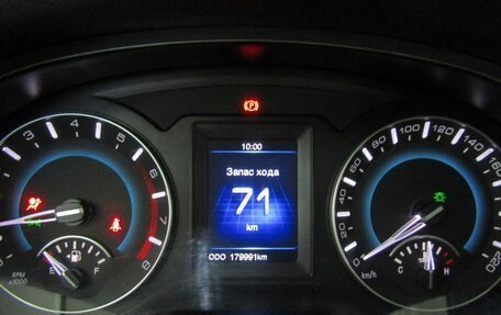 Haval H2, 2015 год, 980 000 рублей, 18 фотография