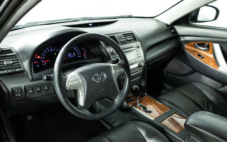 Toyota Camry, 2010 год, 849 585 рублей, 11 фотография