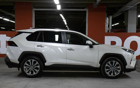 Toyota RAV4, 2022 год, 3 998 000 рублей, 4 фотография