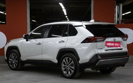 Toyota RAV4, 2022 год, 3 998 000 рублей, 7 фотография