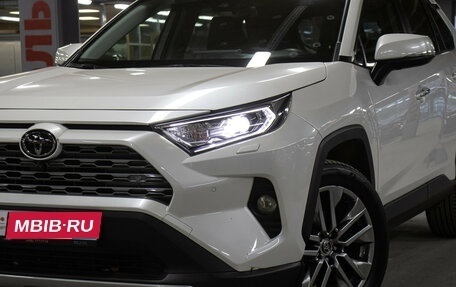 Toyota RAV4, 2022 год, 3 998 000 рублей, 28 фотография
