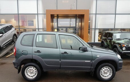 Chevrolet Niva I рестайлинг, 2018 год, 775 000 рублей, 4 фотография