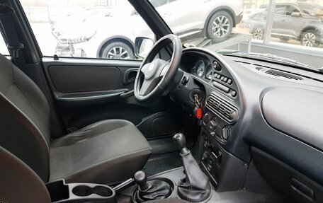 Chevrolet Niva I рестайлинг, 2018 год, 775 000 рублей, 9 фотография