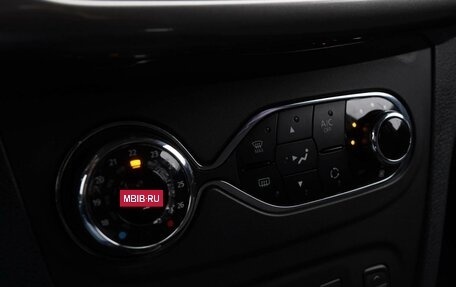 Renault Logan II, 2020 год, 1 140 000 рублей, 14 фотография