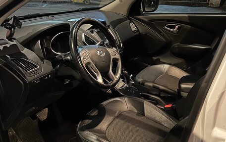 Hyundai ix35 I рестайлинг, 2012 год, 1 250 000 рублей, 10 фотография