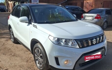 Suzuki Vitara II рестайлинг, 2016 год, 1 000 000 рублей, 8 фотография