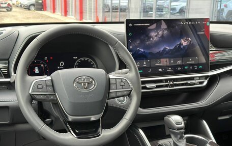 Toyota Highlander, 2025 год, 5 890 000 рублей, 23 фотография