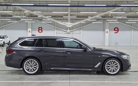 BMW 5 серия, 2018 год, 2 950 000 рублей, 5 фотография