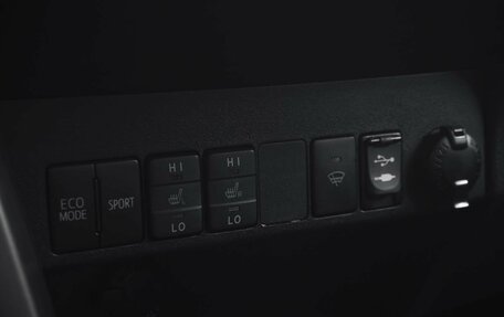 Toyota RAV4, 2013 год, 1 499 000 рублей, 13 фотография