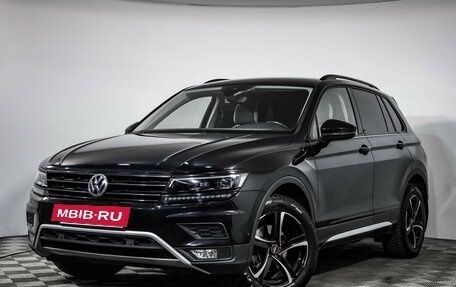 Volkswagen Tiguan II, 2019 год, 2 399 000 рублей, 2 фотография