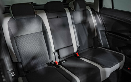 Volkswagen Tiguan II, 2019 год, 2 399 000 рублей, 26 фотография