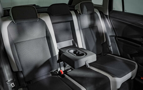 Volkswagen Tiguan II, 2019 год, 2 399 000 рублей, 27 фотография