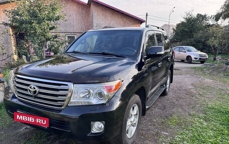 Toyota Land Cruiser 200, 2013 год, 3 400 000 рублей, 2 фотография