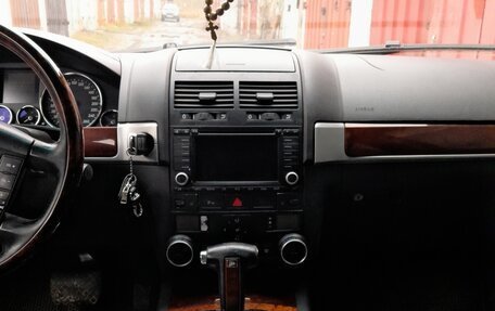 Volkswagen Touareg III, 2005 год, 600 000 рублей, 7 фотография