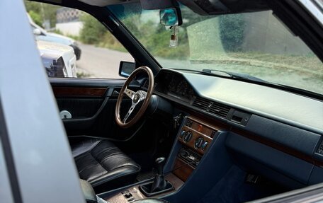 Mercedes-Benz W124, 1992 год, 435 000 рублей, 2 фотография