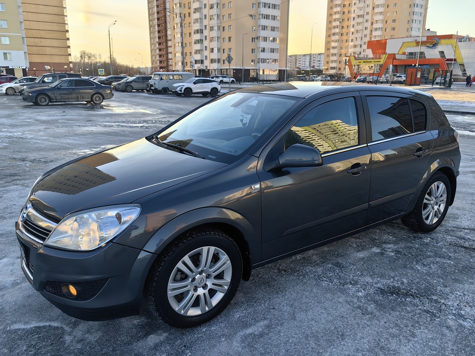 Opel Astra H рестайлинг, 2010 год, 750 000 рублей, 2 фотография