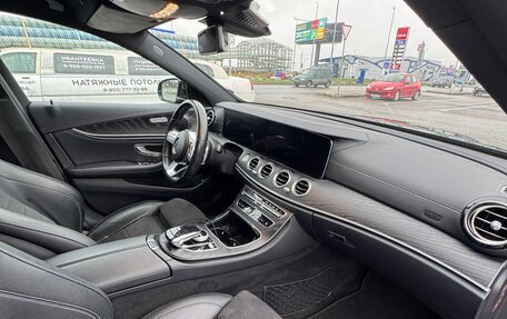 Mercedes-Benz E-Класс, 2019 год, 3 950 000 рублей, 11 фотография