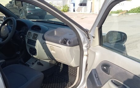 Renault Symbol I, 2004 год, 300 000 рублей, 13 фотография