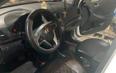 Hyundai Solaris II рестайлинг, 2016 год, 350 000 рублей, 9 фотография