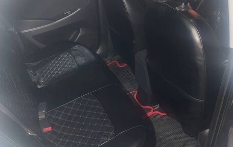 Hyundai Solaris II рестайлинг, 2016 год, 350 000 рублей, 8 фотография