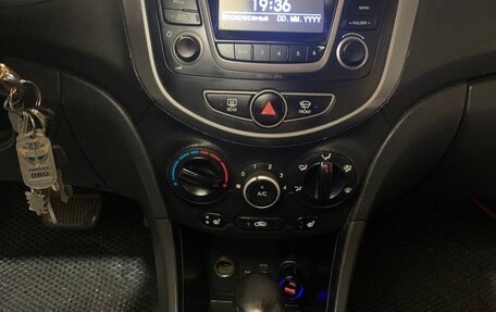 Hyundai Solaris II рестайлинг, 2016 год, 350 000 рублей, 10 фотография