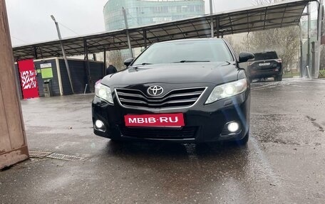 Toyota Camry, 2010 год, 1 290 000 рублей, 2 фотография