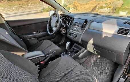 Nissan Tiida, 2009 год, 750 000 рублей, 25 фотография