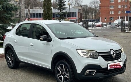 Renault Logan II, 2018 год, 770 000 рублей, 3 фотография