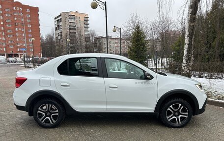 Renault Logan II, 2018 год, 770 000 рублей, 7 фотография