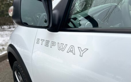 Renault Logan II, 2018 год, 770 000 рублей, 13 фотография