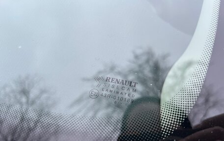 Renault Logan II, 2018 год, 770 000 рублей, 15 фотография