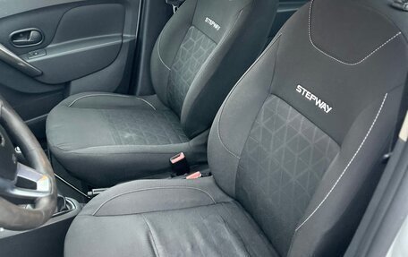 Renault Logan II, 2018 год, 770 000 рублей, 22 фотография