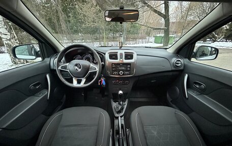 Renault Logan II, 2018 год, 770 000 рублей, 19 фотография