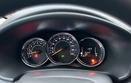 Renault Logan II, 2018 год, 770 000 рублей, 21 фотография