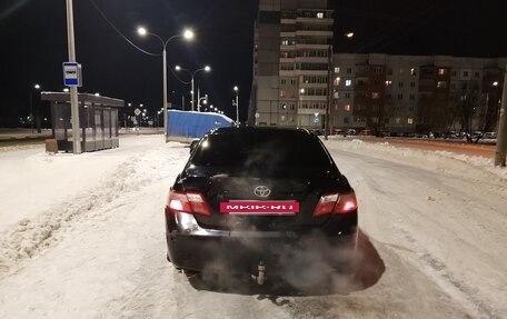 Toyota Camry, 2008 год, 700 000 рублей, 2 фотография