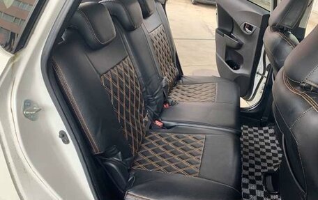 Toyota Ractis II, 2016 год, 732 000 рублей, 10 фотография