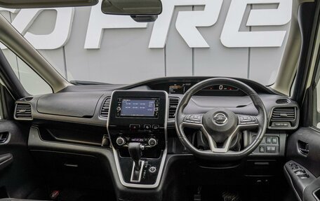 Nissan Serena IV, 2017 год, 2 230 000 рублей, 6 фотография