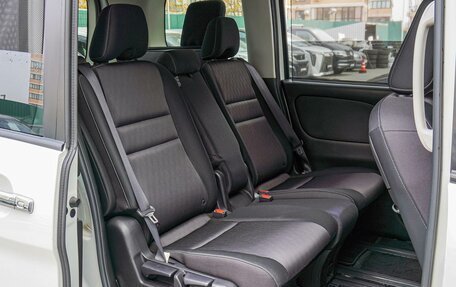 Nissan Serena IV, 2017 год, 2 230 000 рублей, 10 фотография